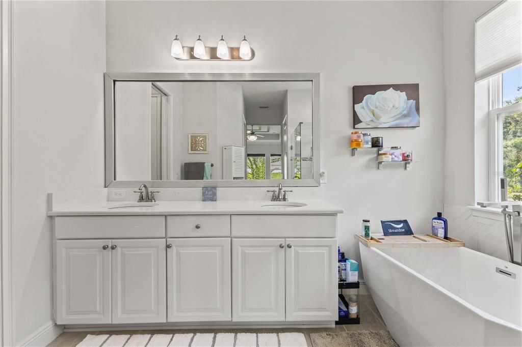 For Sale: $875,000 (4 beds, 3 baths, 2685 Square Feet)