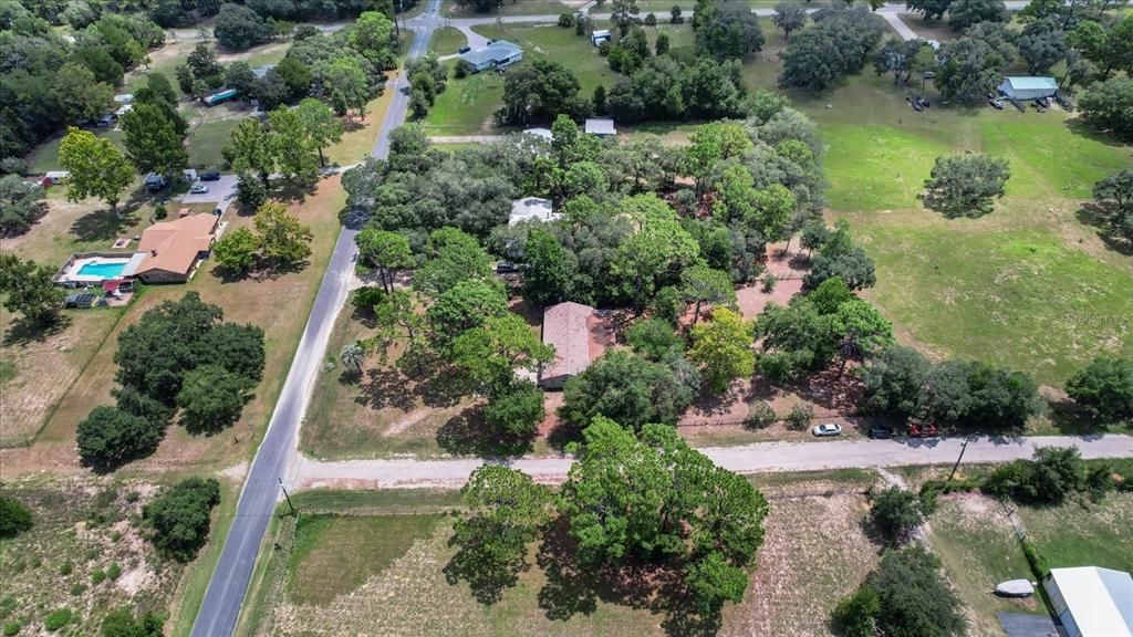 合同活跃: $335,000 (3 贝兹, 2 浴室, 1570 平方英尺)