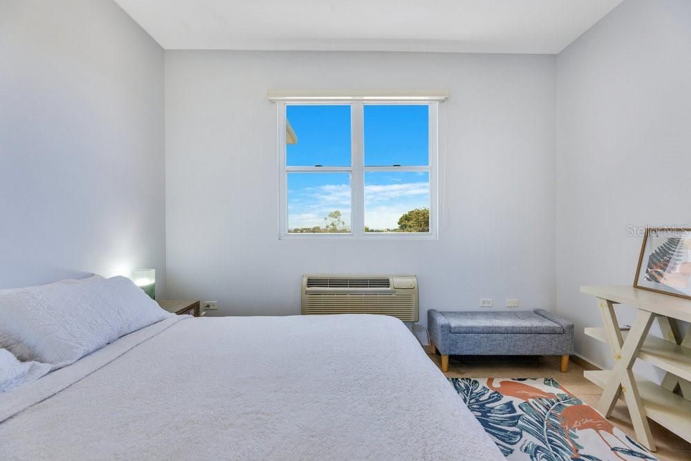 На продажу: $510,000 (2 спален, 2 ванн, 1229 Квадратных фут)