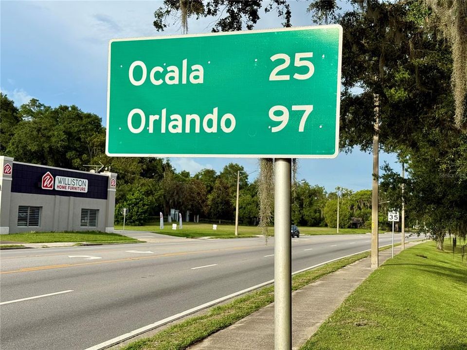 На продажу: $13,500 (0.26 acres)