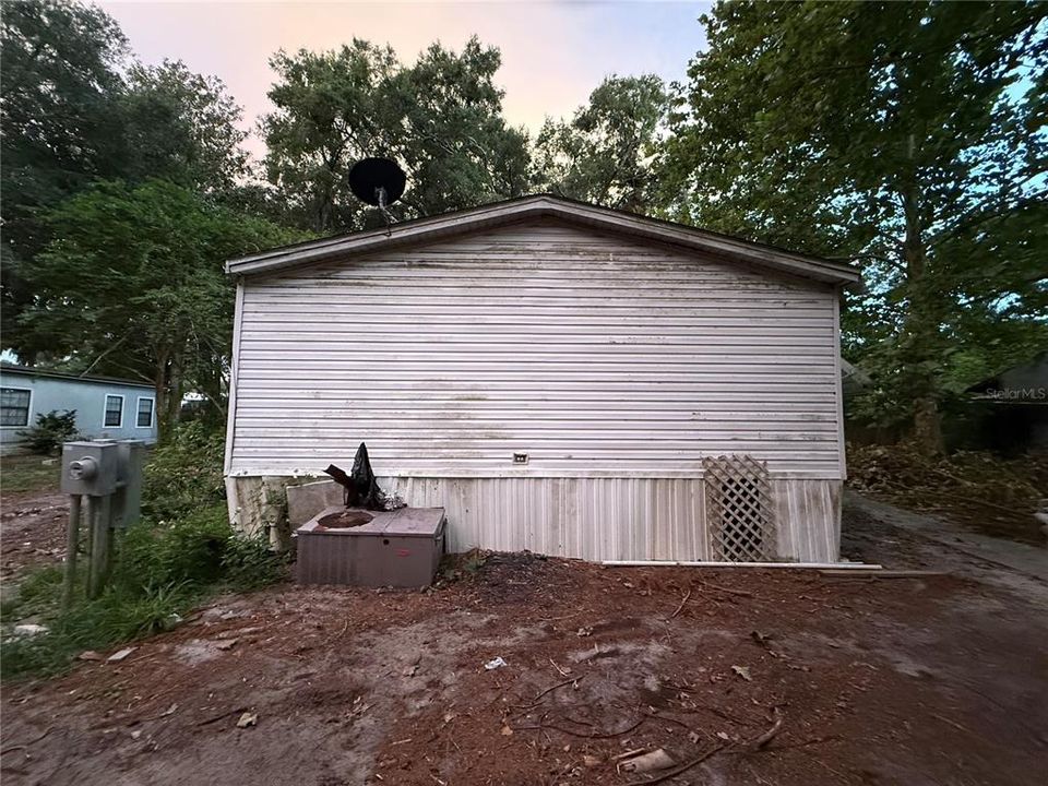 待售: $47,500 (3 贝兹, 2 浴室, 960 平方英尺)