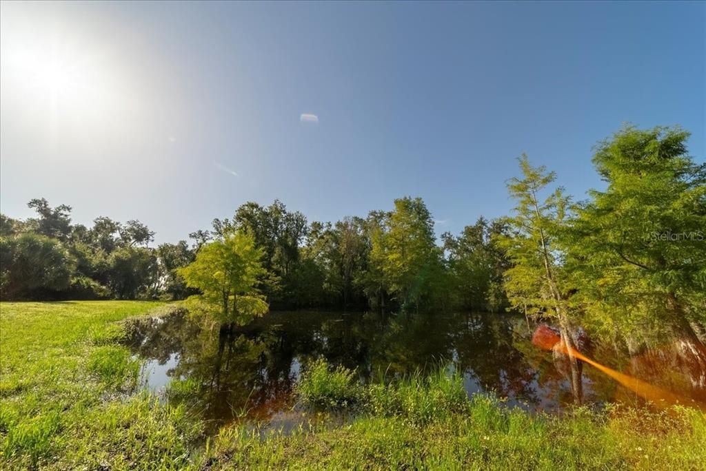 合同活跃: $840,000 (4 贝兹, 2 浴室, 2128 平方英尺)