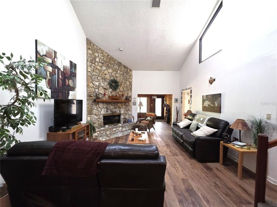 В аренду: $2,800 (4 спален, 3 ванн, 2327 Квадратных фут)