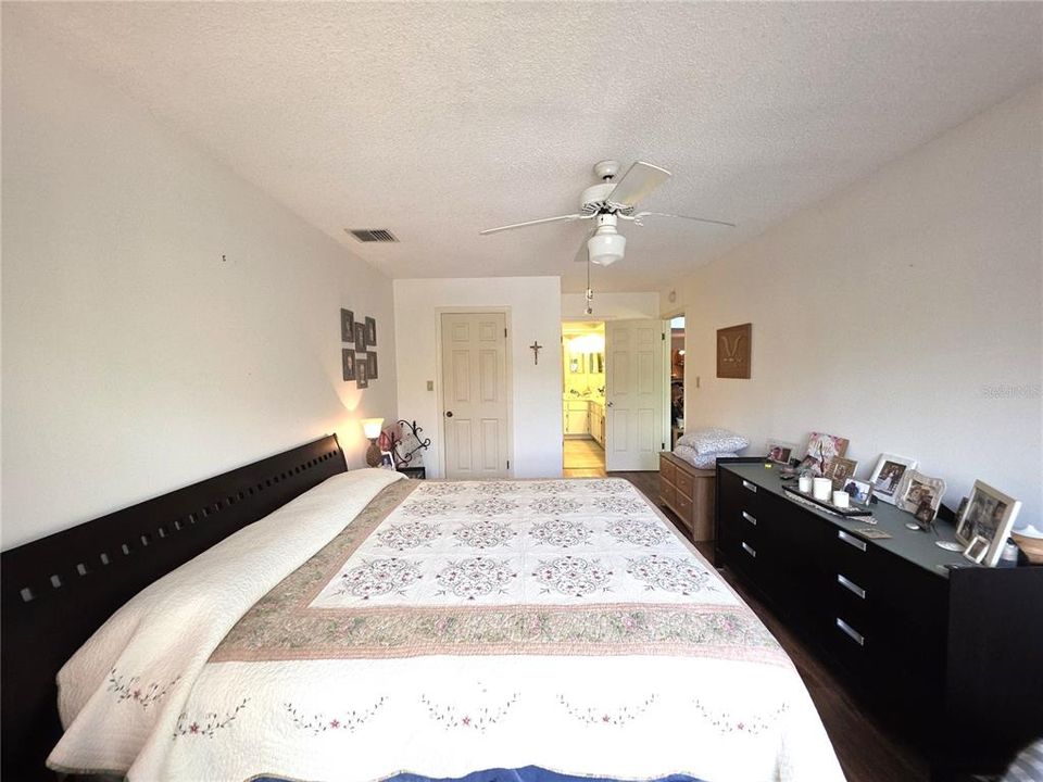 В аренду: $2,800 (4 спален, 3 ванн, 2327 Квадратных фут)