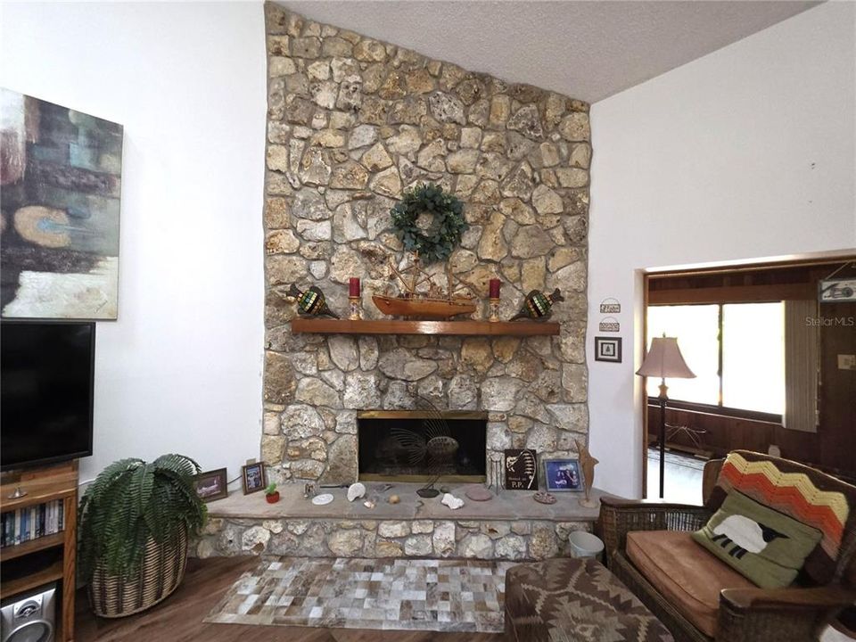 В аренду: $2,800 (4 спален, 3 ванн, 2327 Квадратных фут)