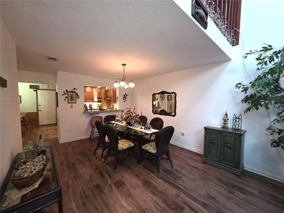 В аренду: $2,800 (4 спален, 3 ванн, 2327 Квадратных фут)