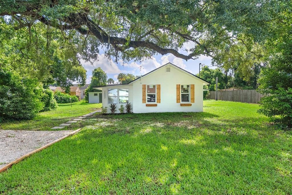 Activo con contrato: $265,000 (3 camas, 1 baños, 1040 Pies cuadrados)