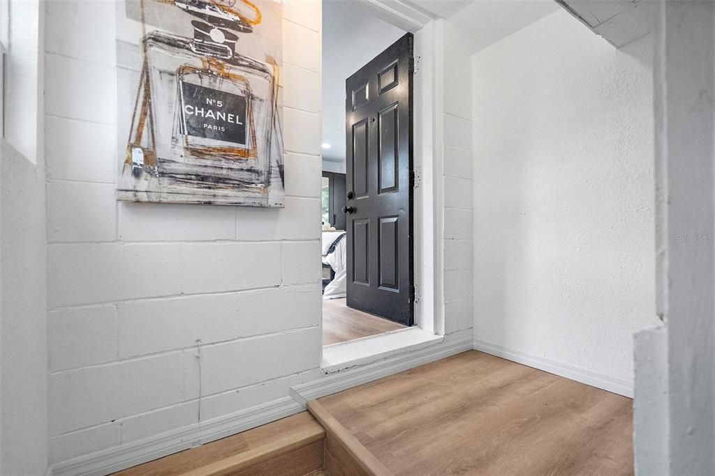 Activo con contrato: $265,000 (3 camas, 1 baños, 1040 Pies cuadrados)