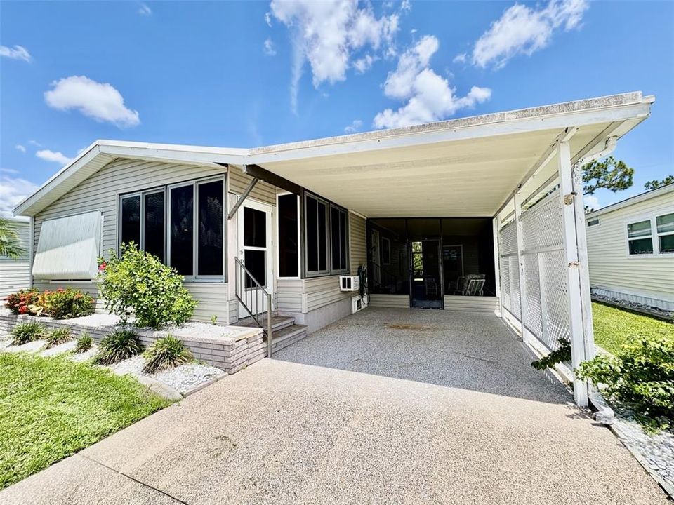 Activo con contrato: $110,000 (2 camas, 2 baños, 1008 Pies cuadrados)