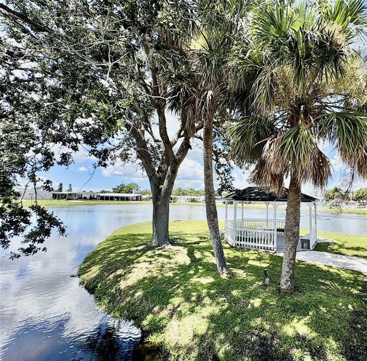 Activo con contrato: $110,000 (2 camas, 2 baños, 1008 Pies cuadrados)