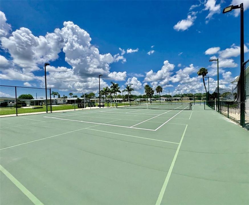 Activo con contrato: $110,000 (2 camas, 2 baños, 1008 Pies cuadrados)