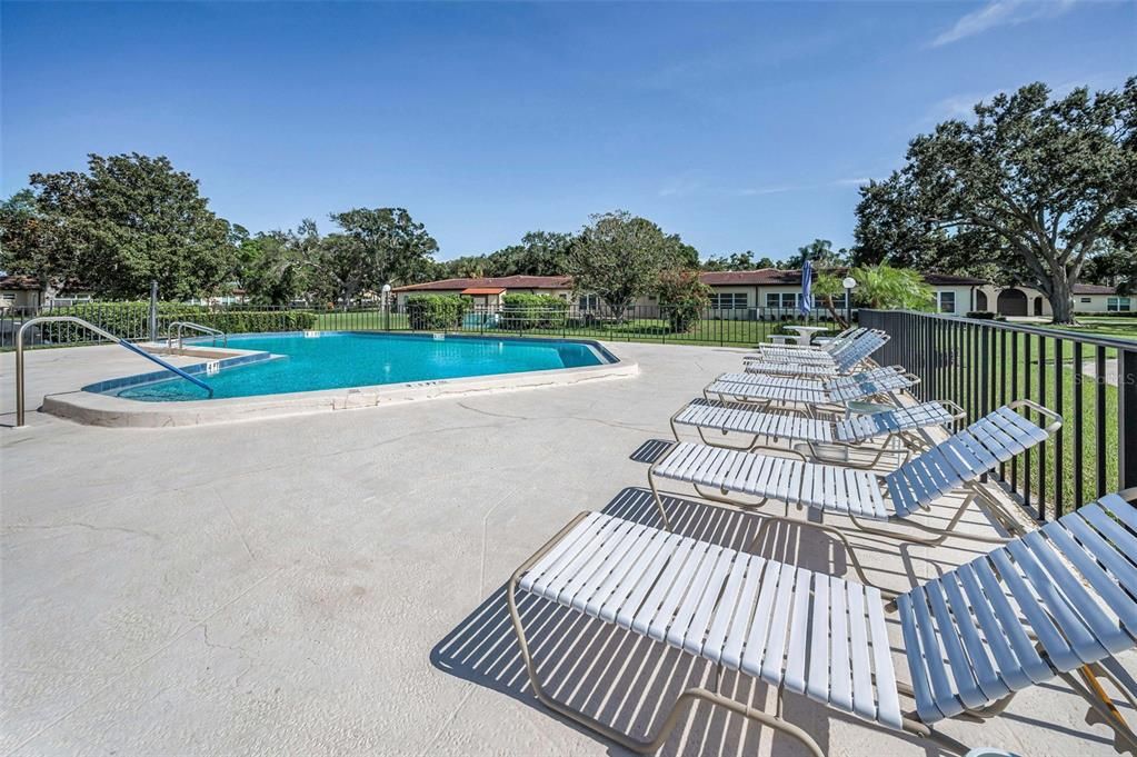 Под контрактом: $249,000 (2 спален, 2 ванн, 1210 Квадратных фут)