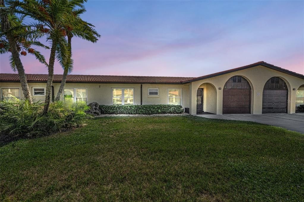 Под контрактом: $249,000 (2 спален, 2 ванн, 1210 Квадратных фут)