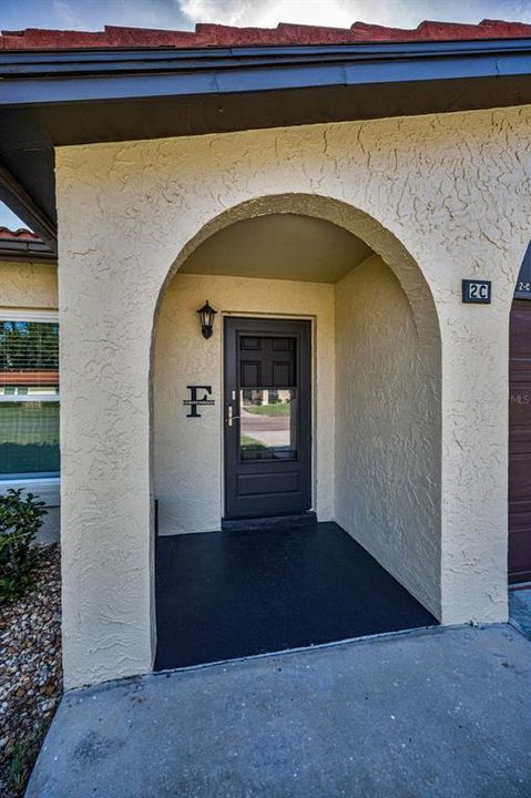 Под контрактом: $249,000 (2 спален, 2 ванн, 1210 Квадратных фут)