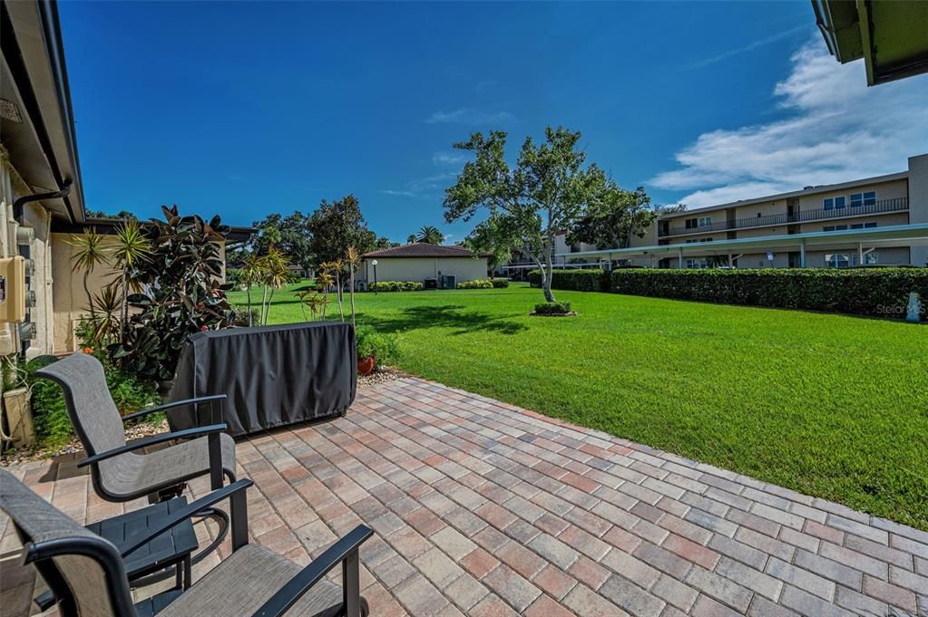 Под контрактом: $249,000 (2 спален, 2 ванн, 1210 Квадратных фут)