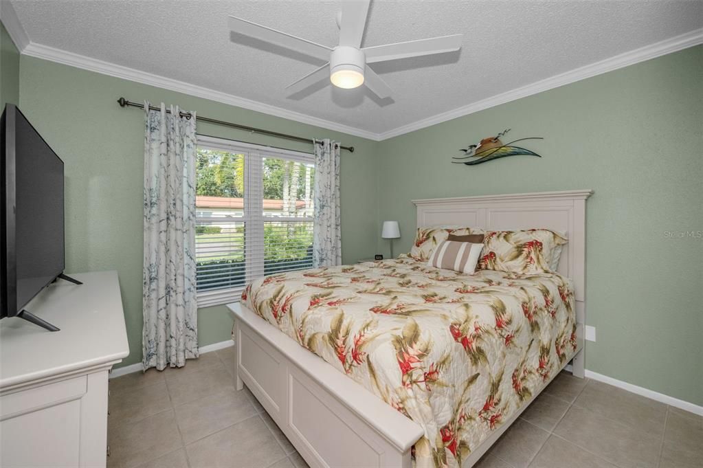 Под контрактом: $249,000 (2 спален, 2 ванн, 1210 Квадратных фут)