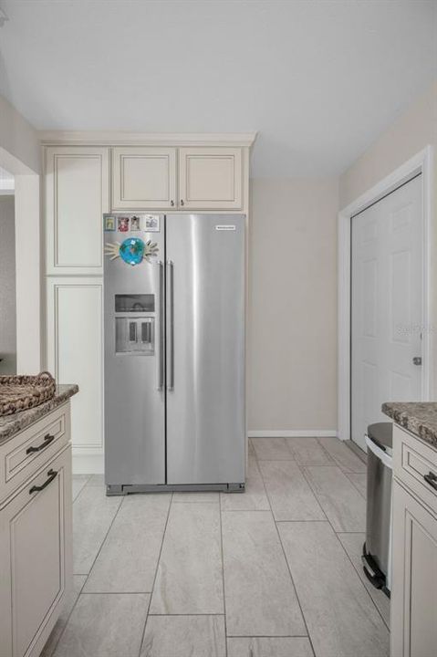 Под контрактом: $249,000 (2 спален, 2 ванн, 1210 Квадратных фут)