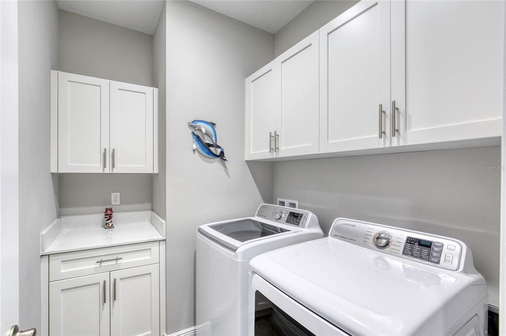 For Sale: $359,900 (2 beds, 2 baths, 1603 Square Feet)