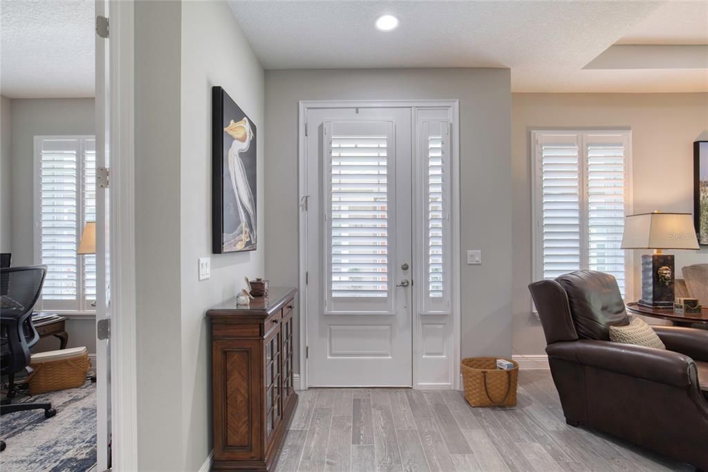 For Sale: $359,900 (2 beds, 2 baths, 1603 Square Feet)