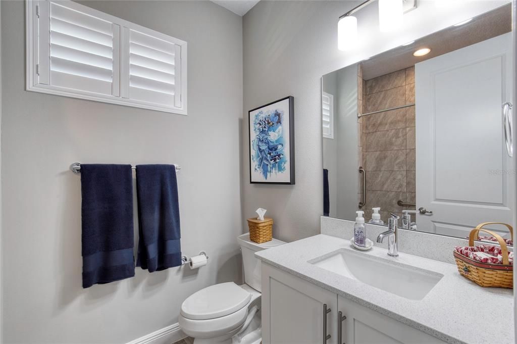 For Sale: $359,900 (2 beds, 2 baths, 1603 Square Feet)