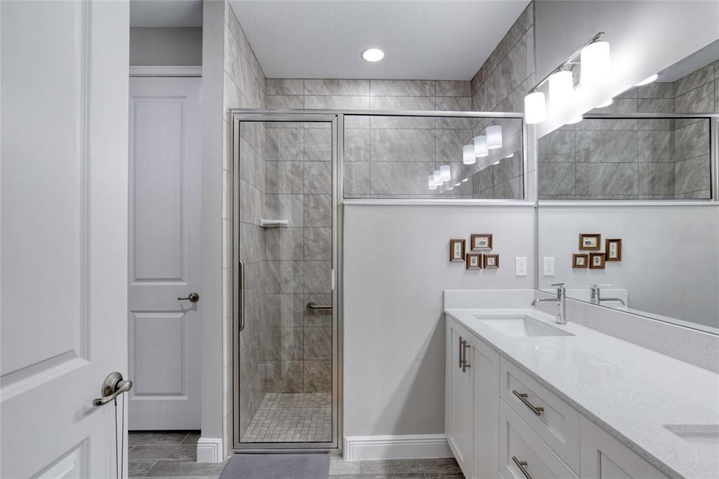 For Sale: $359,900 (2 beds, 2 baths, 1603 Square Feet)