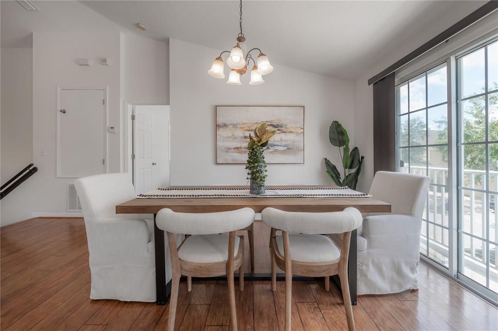 En Venta: $229,999 (2 camas, 2 baños, 1176 Pies cuadrados)