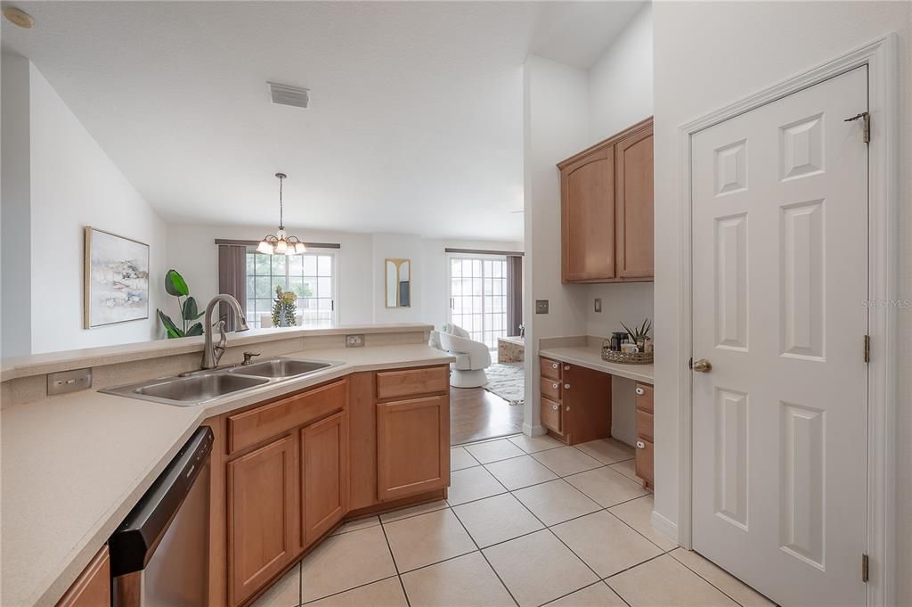 En Venta: $229,999 (2 camas, 2 baños, 1176 Pies cuadrados)