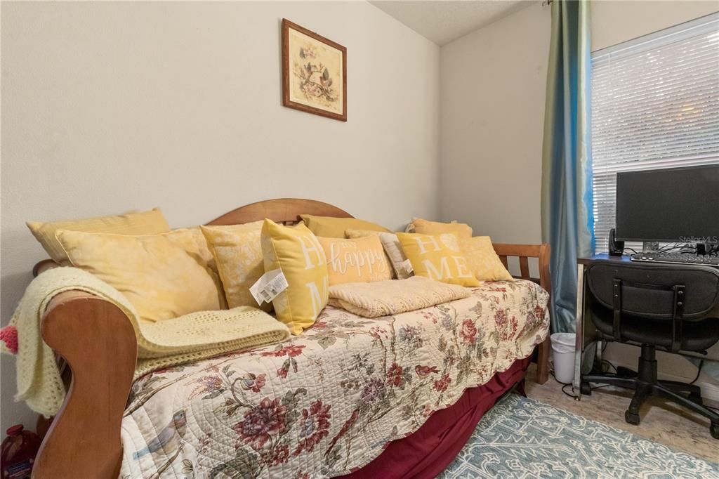 待售: $199,999 (3 贝兹, 2 浴室, 1092 平方英尺)