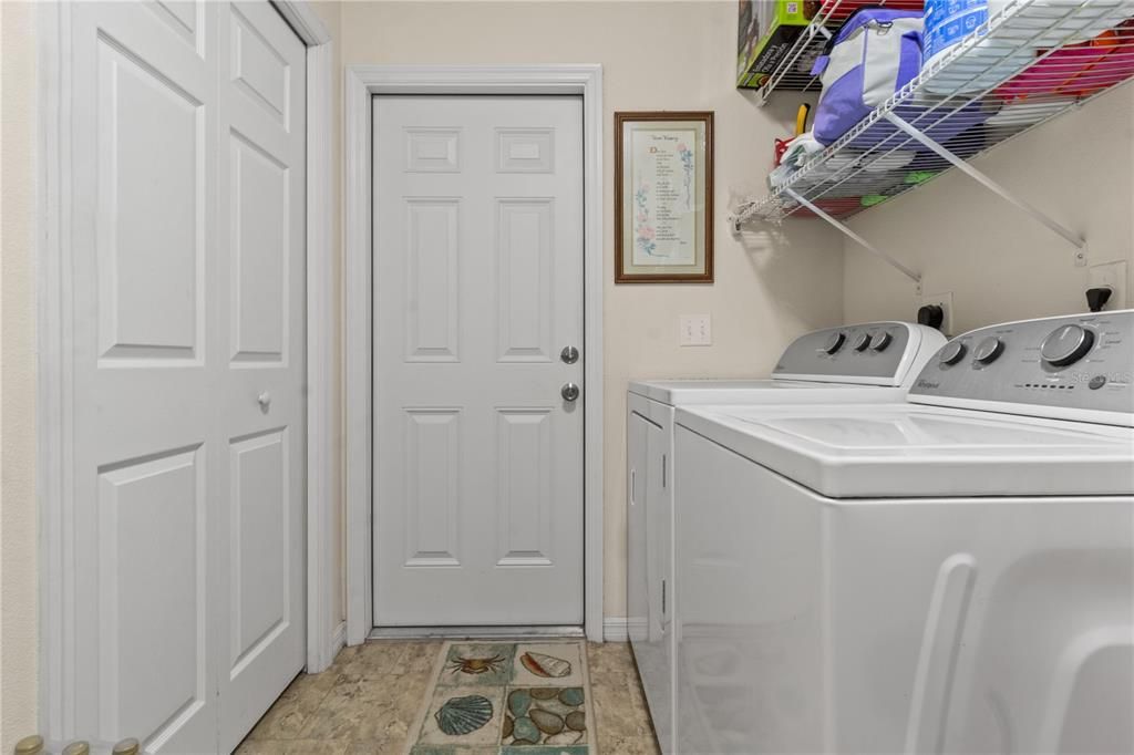 待售: $199,999 (3 贝兹, 2 浴室, 1092 平方英尺)