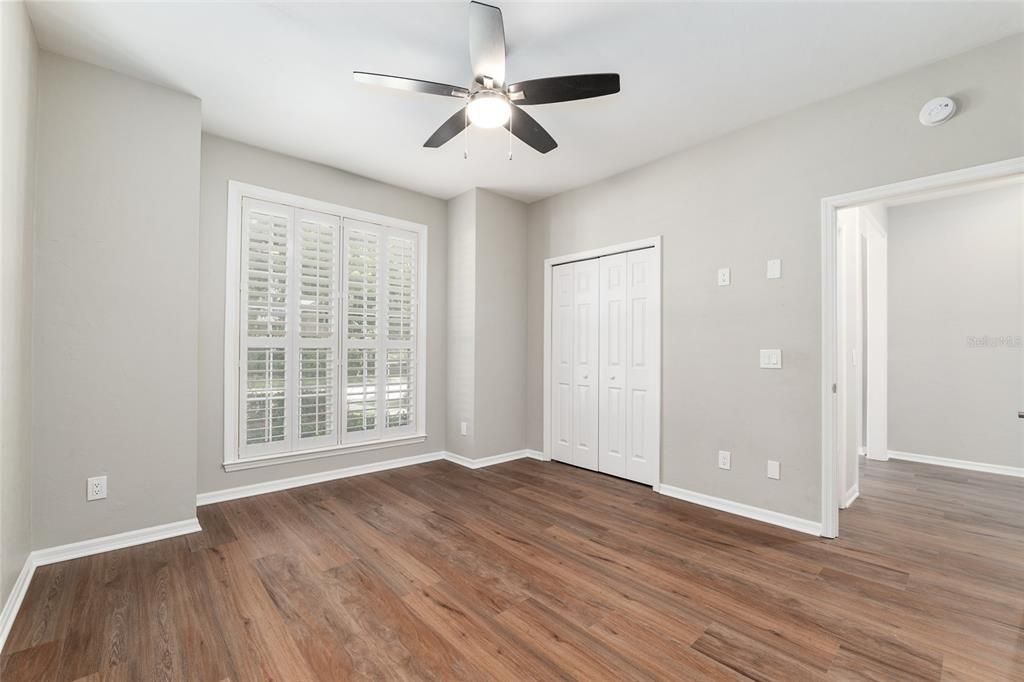 合同活跃: $599,999 (4 贝兹, 3 浴室, 2624 平方英尺)