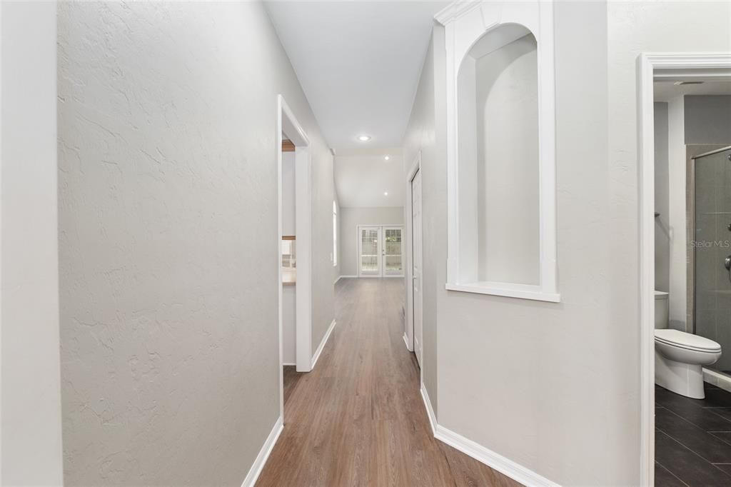 合同活跃: $599,999 (4 贝兹, 3 浴室, 2624 平方英尺)