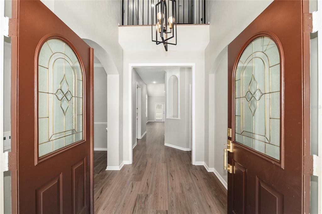 合同活跃: $599,999 (4 贝兹, 3 浴室, 2624 平方英尺)