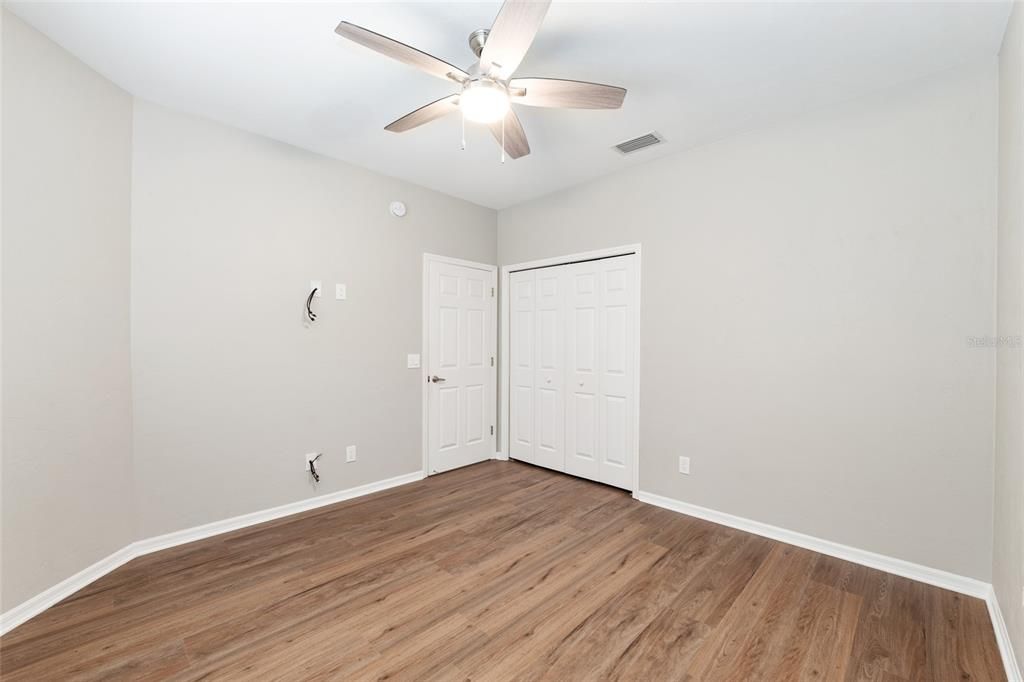 合同活跃: $599,999 (4 贝兹, 3 浴室, 2624 平方英尺)