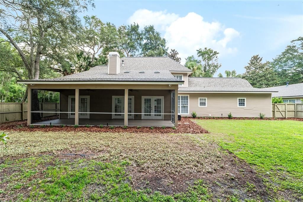 合同活跃: $599,999 (4 贝兹, 3 浴室, 2624 平方英尺)