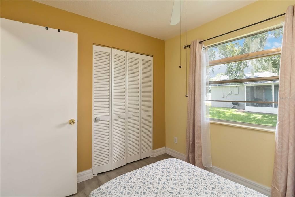 For Sale: $229,900 (3 beds, 1 baths, 965 Square Feet)