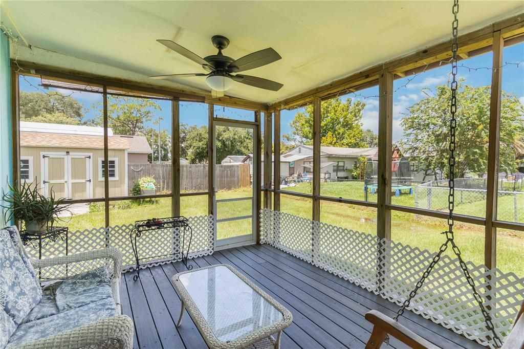 For Sale: $229,900 (3 beds, 1 baths, 965 Square Feet)