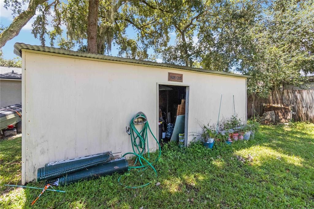 For Sale: $229,900 (3 beds, 1 baths, 965 Square Feet)