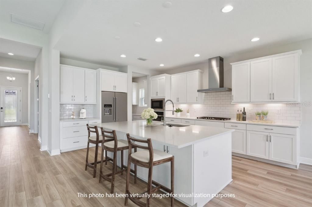 合同活跃: $619,990 (3 贝兹, 3 浴室, 2529 平方英尺)