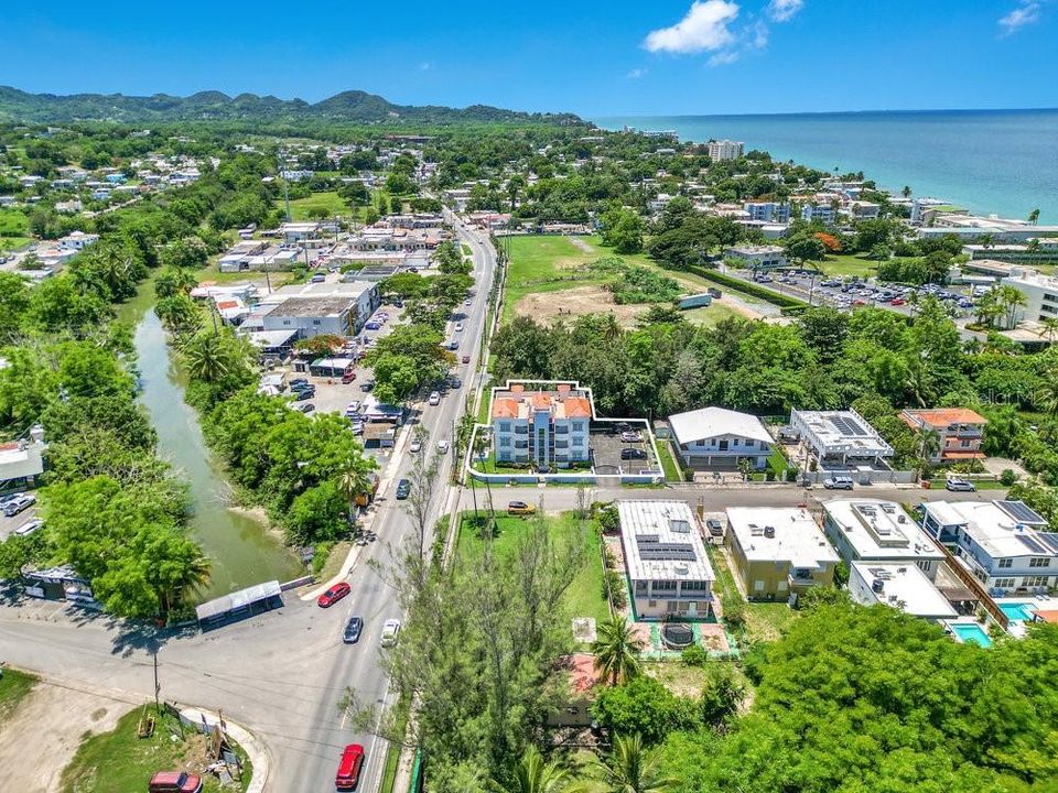 For Rent: $2,250 (2 beds, 2 baths, 1300 Square Feet)