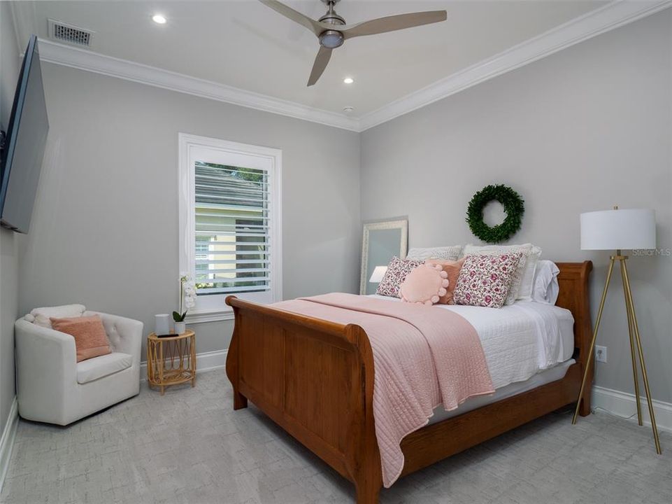 For Sale: $2,495,000 (3 beds, 3 baths, 2690 Square Feet)