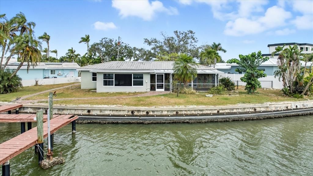 For Sale: $1,400,000 (2 beds, 2 baths, 1472 Square Feet)