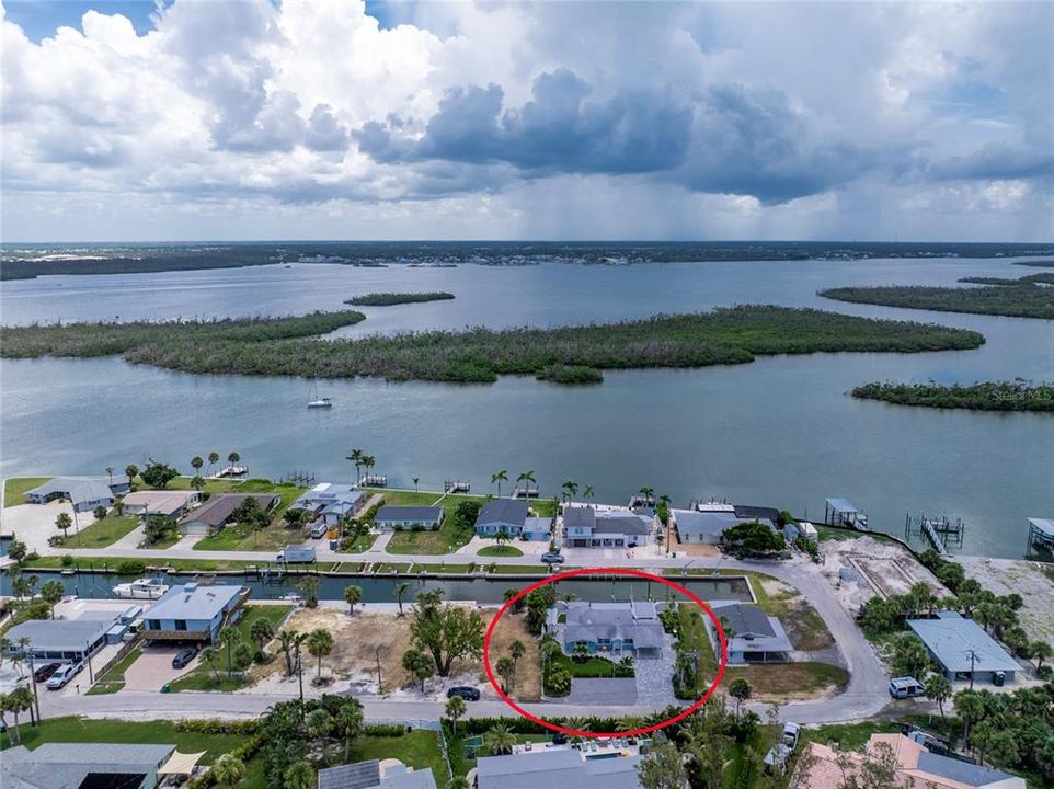 出租: $11,200 (2 贝兹, 2 浴室, 1024 平方英尺)