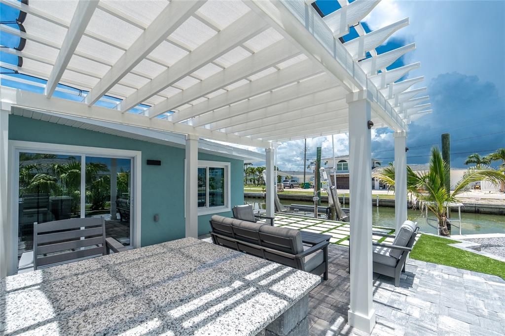 出租: $11,200 (2 贝兹, 2 浴室, 1024 平方英尺)