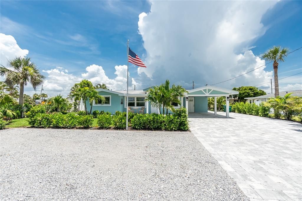 出租: $11,200 (2 贝兹, 2 浴室, 1024 平方英尺)