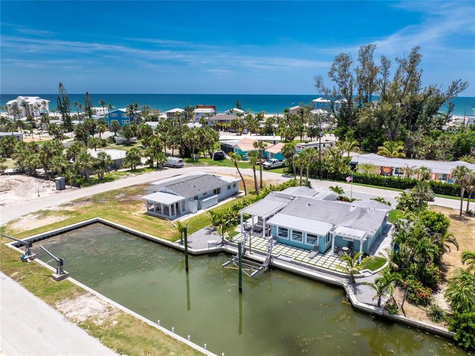 出租: $11,200 (2 贝兹, 2 浴室, 1024 平方英尺)