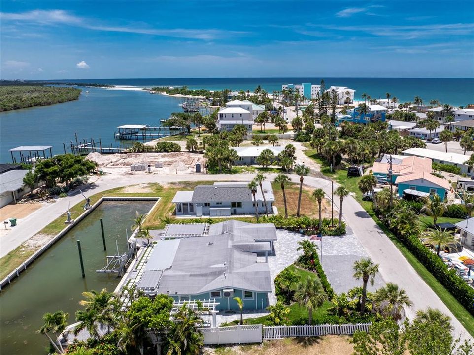 出租: $11,200 (2 贝兹, 2 浴室, 1024 平方英尺)