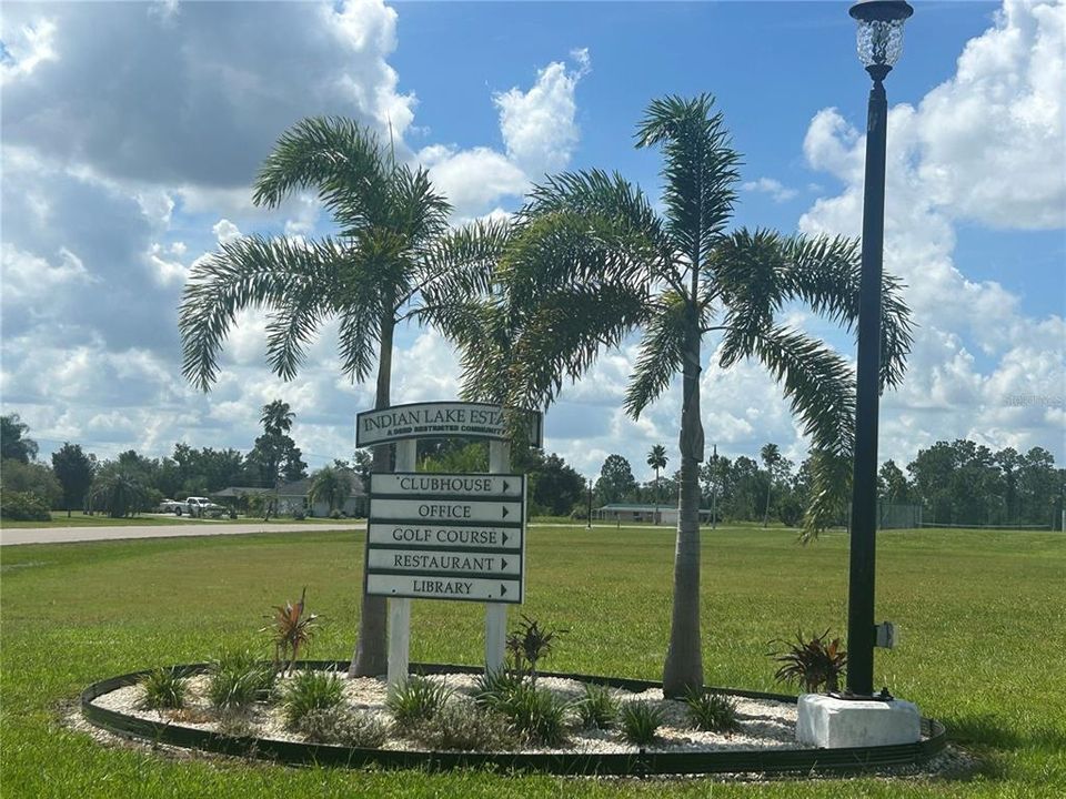 待售: $19,000 (0.55 acres)