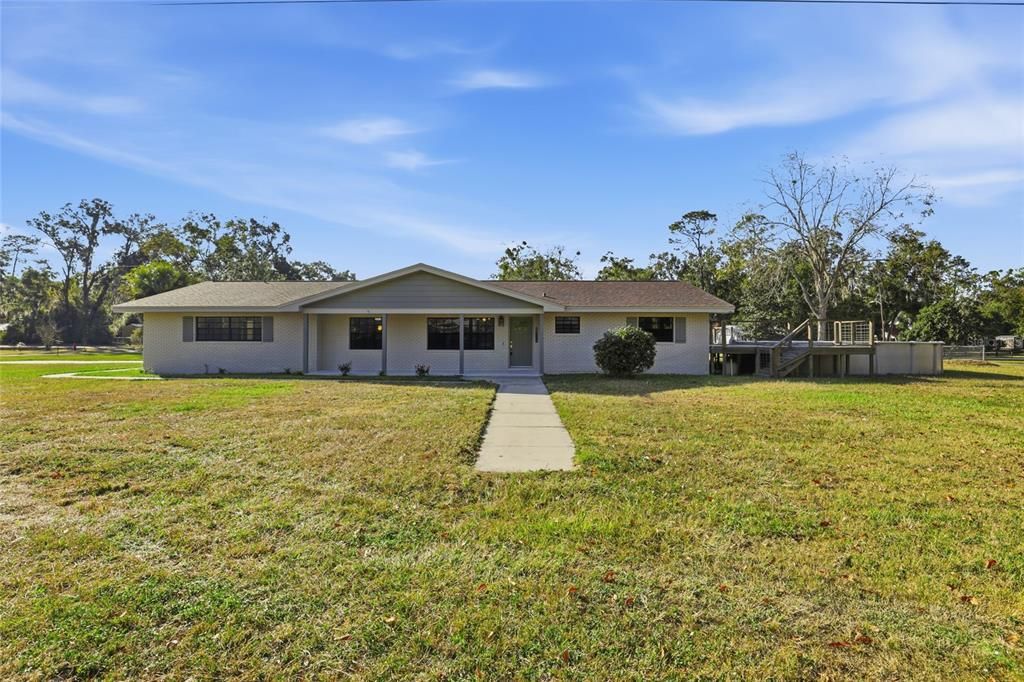 For Sale: $329,900 (3 beds, 2 baths, 1847 Square Feet)