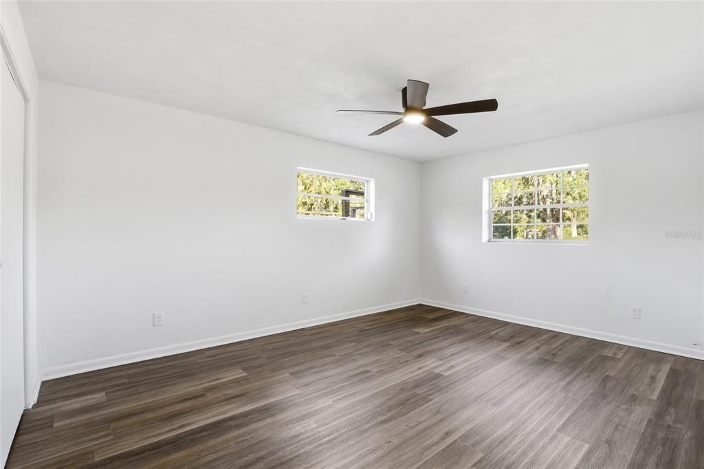 For Sale: $329,900 (3 beds, 2 baths, 1847 Square Feet)
