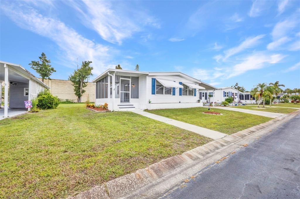 待售: $110,000 (2 贝兹, 2 浴室, 864 平方英尺)